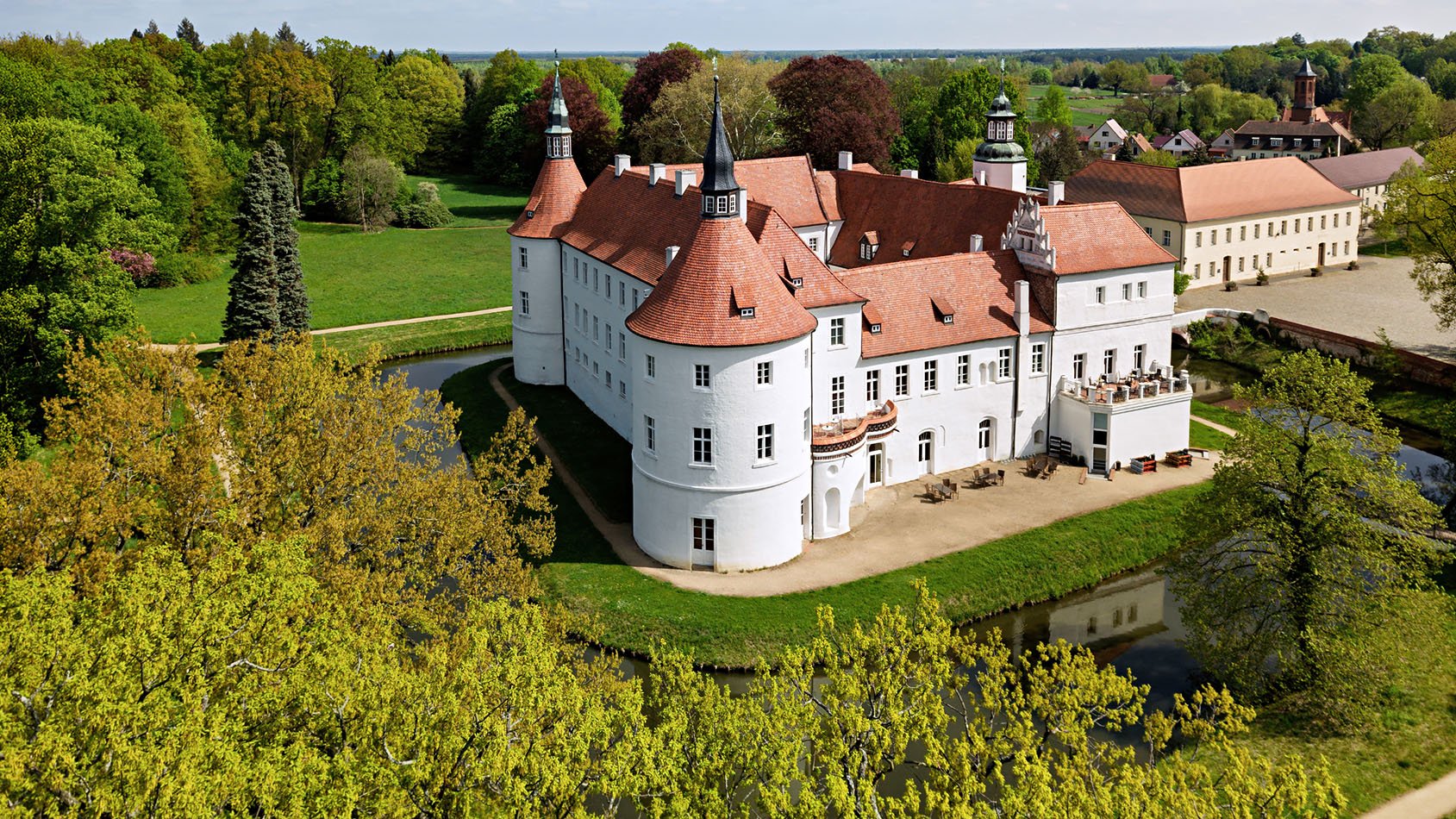 Copyright: Châteauform' SA